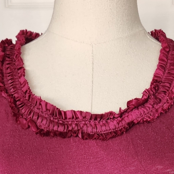 Joe Fresh Tshirt with ruffle collar - Picture 6 of 7